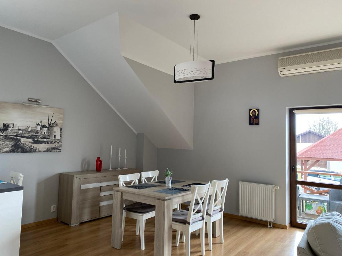 Lipowa Apartment Modlnica Ngoại thất bức ảnh